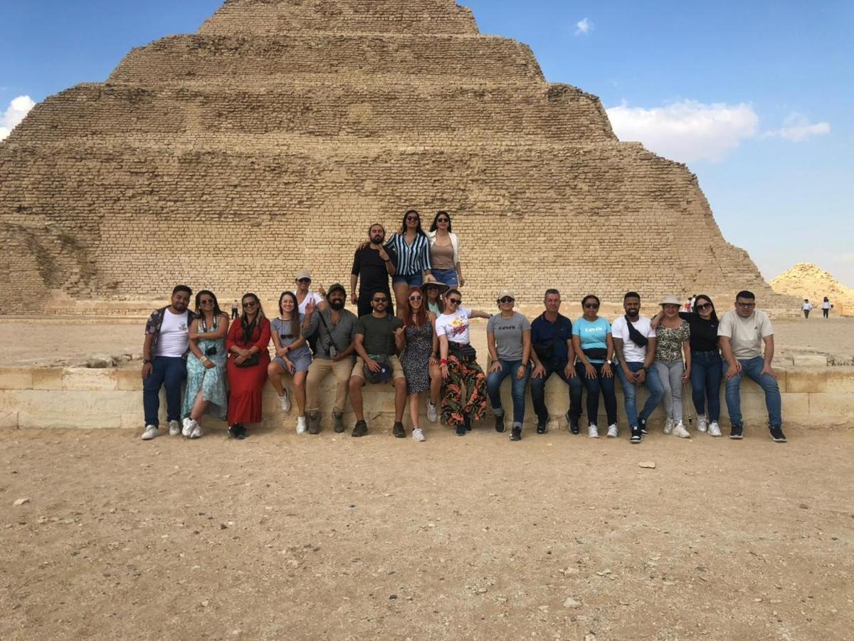 Magical Pyramids Hotel カイロ エクステリア 写真